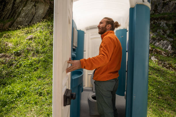 Portable Toilet Options We Offer in Alva, FL